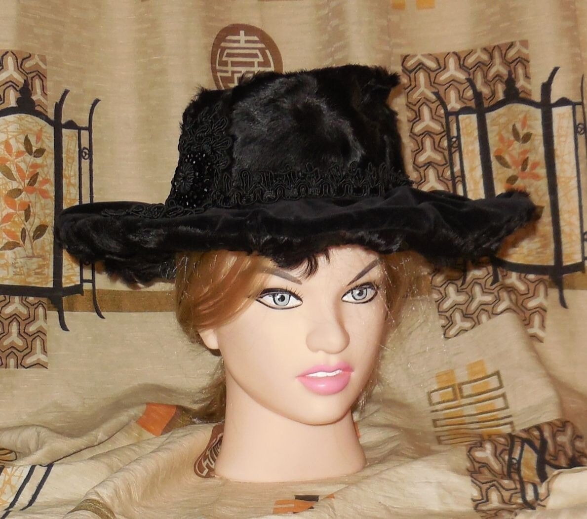 SALE Vintage Fur Hat 1960s 70s Edwardian Style Large Round Black Lamb Fur Velvet Picture Hat Titanic Style Jet Beads Boho 20 in.