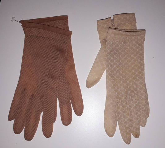 SALE 2 Pair Vintage Net Gloves Sheer Beige Tan Textured Patterned Nylon Gloves Rockabilly Pinup Burlesque S M small flaws