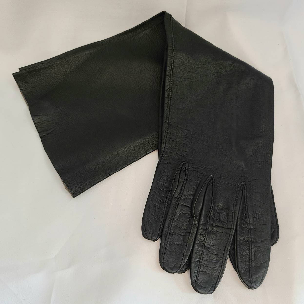 Vintage Leather Gloves 1950s Long Black Thin Kid Leather Gloves Hemphill Wells Made in France Elegant Fetish 6.5