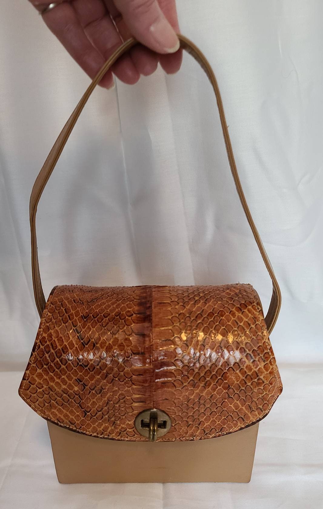 Branco – Retro clip purse / coin wallet size S for women, made out of  leather, cognac brown, model 79766 | Jahn Lederwaren