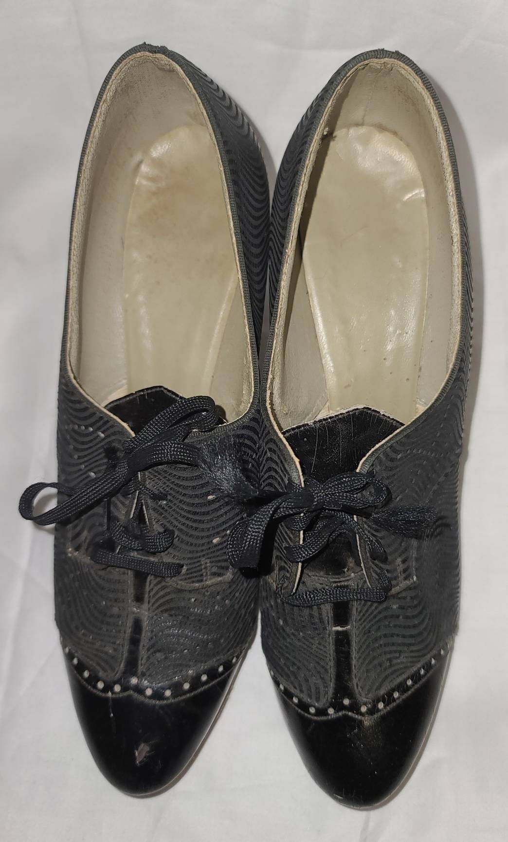 SALE Vintage 1930s Shoes Black Leather Oxford Pumps Heels Spectator Style Unique Details Art Deco Flapper US 4 1/2 very small