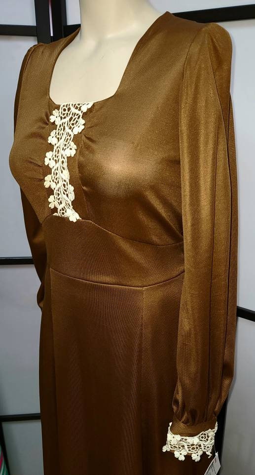 SALE Vintage 1970s Dress Long Brown Polyester Gown Cream Open Lace Details Ties at Back Boho Maxidress S M chest 37 in.