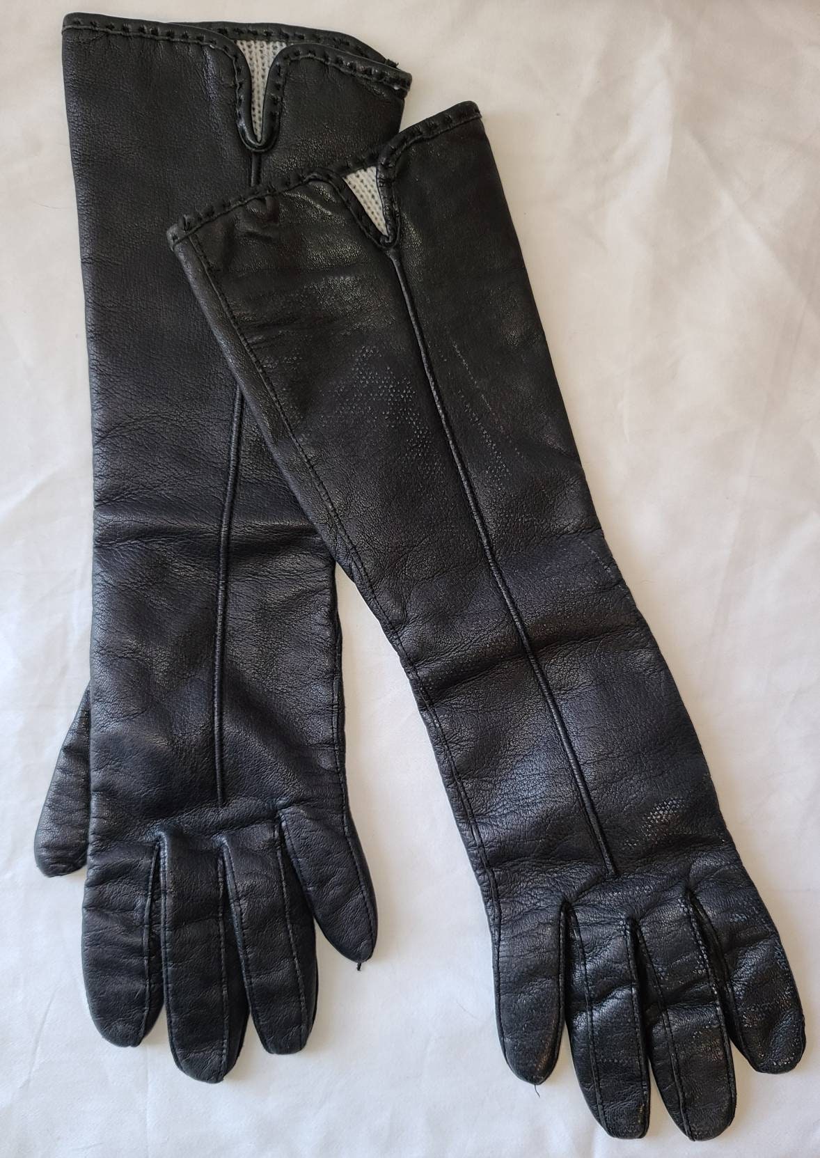 SALE Vintage Leather Gloves 1980s 90s Midlength Black Leather Gloves Knit Lining Boho 6 1/2