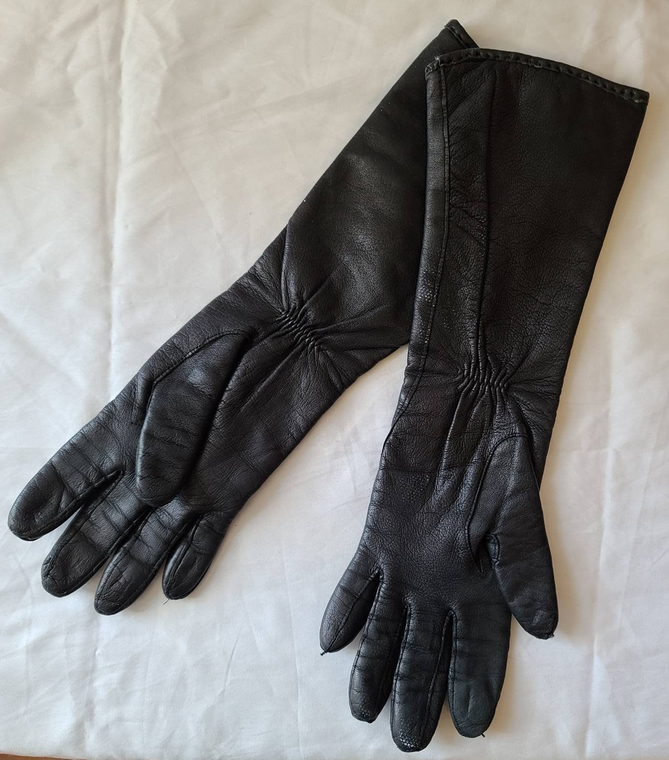 SALE Vintage Leather Gloves 1980s 90s Midlength Black Leather Gloves Knit Lining Boho 6 1/2
