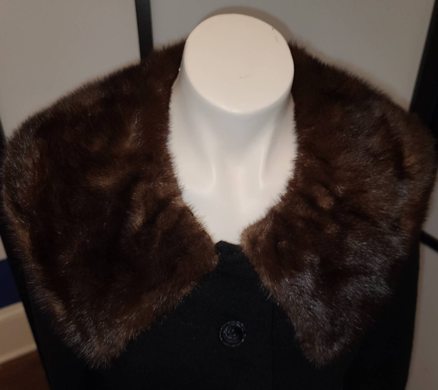 SALE Vintage Suit Jacket 1950s 60s Black Wool Cropped Jacket Brown Mink Fur Collar Paul Parnes Rockabilly Chic L chest 41 in.