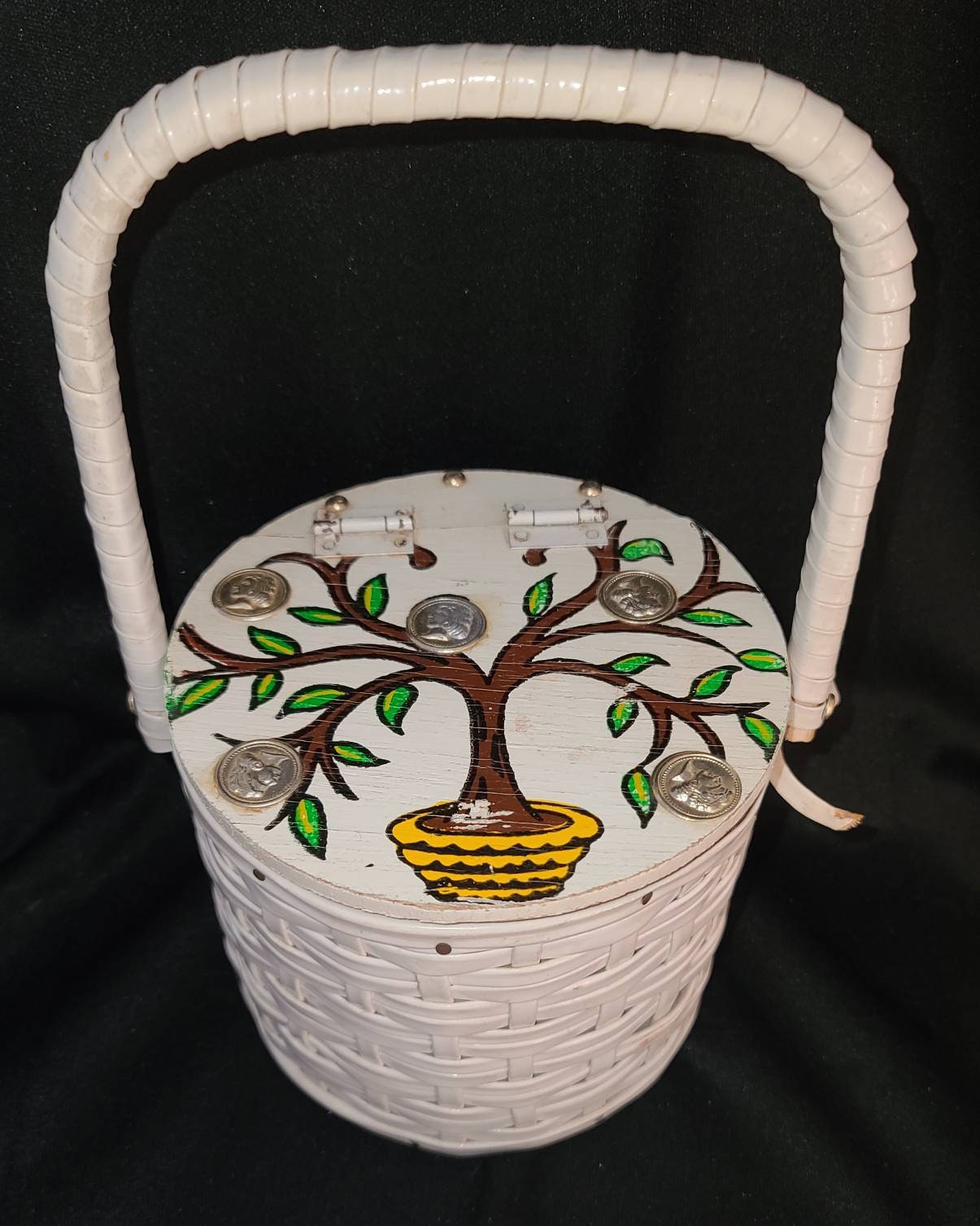 SALE Vintage Round Purse 1960s Round White Plastic Straw Purse Painted Money Tree Metal Coins Cylinder Purse Hong Kong Rockabilly Mod
