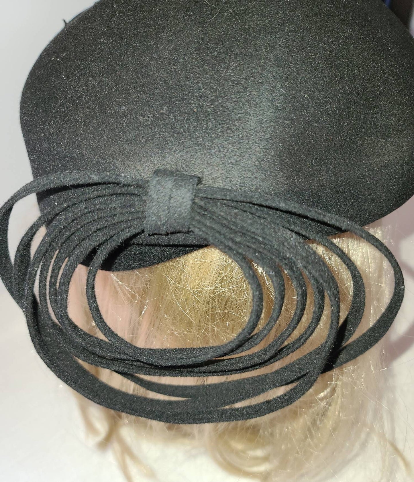 Vintage 1940s Hat Black Asymmetric Sculptural Loop Hat Art Deco Film Noir Glamour 22 in.