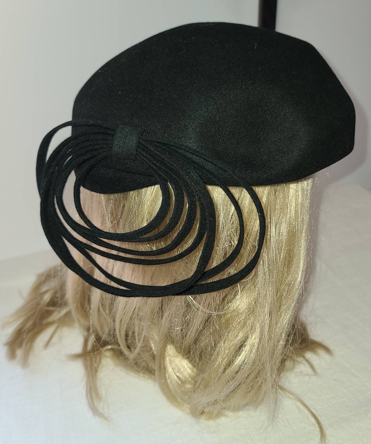 Vintage 1940s Hat Black Asymmetric Sculptural Loop Hat Art Deco Film Noir Glamour 22 in.