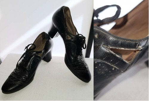 Vintage 1920s 30s Shoes Black Perforated Oxford Lace Up Shoes Cutouts at Sides Art Deco Arts and Crafts a few condition issues