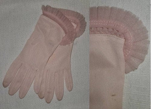 Vintage 1950s Gloves Semi Sheer Light Pink Nylon Gloves Pleats Ruffles Rockabilly 7.5