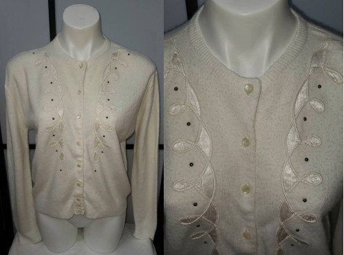 Vintage 1950s Sweater White Orlon Cardigan Embroidered Satin Designs Rockabilly Pinup L