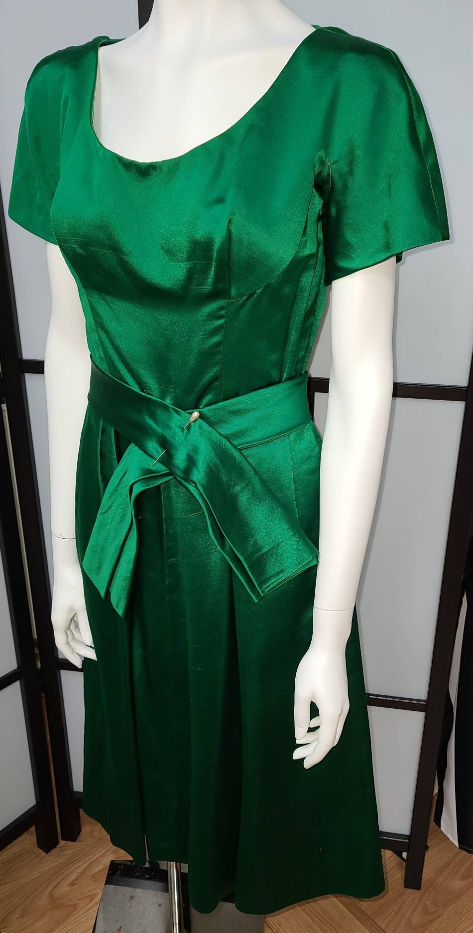 Vintage Satin Dress 1950s 60s Bright Green Satin Dress Net Underskirt Mid Century Rockabilly Dance Dress M