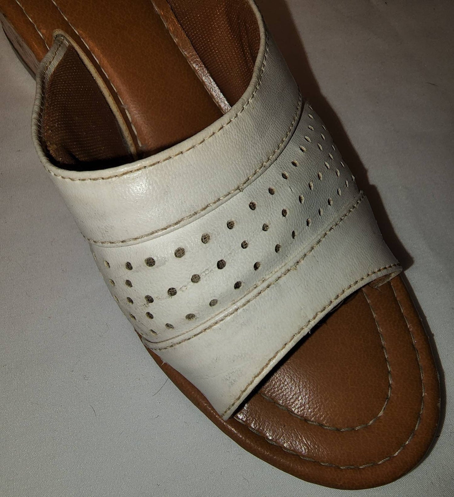 Vintage 1970s 80s Slides Off White Beige Leather Cork Wedge Heel Slides Mules Sandals Boho 7 1/2 8