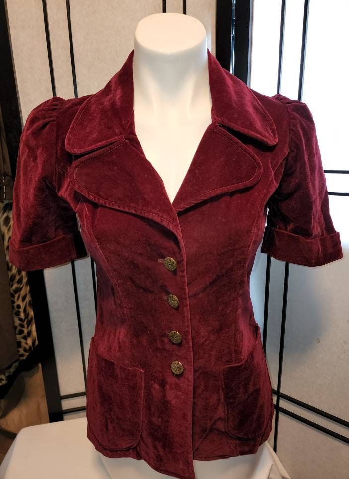 Vintage Velvet Top 1960s 70s Wine Red Maroon Velveteen Jacket Short Puffy Sleeves Young Timers Rich Hippie Groupie Boho S