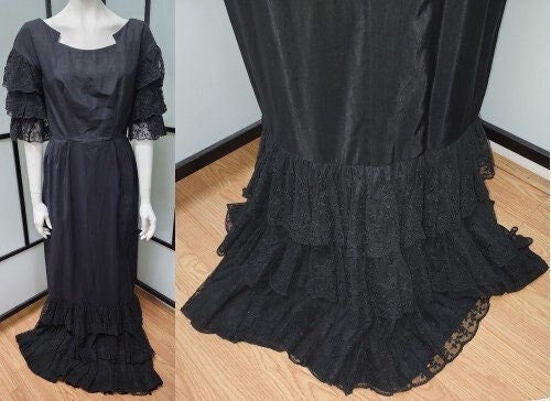 Vintage Black Lace Gown 1950s 60s Long Black Dress Black Lace Sleeves Lace Ruffle Hem Morticia Halloween Glamor S