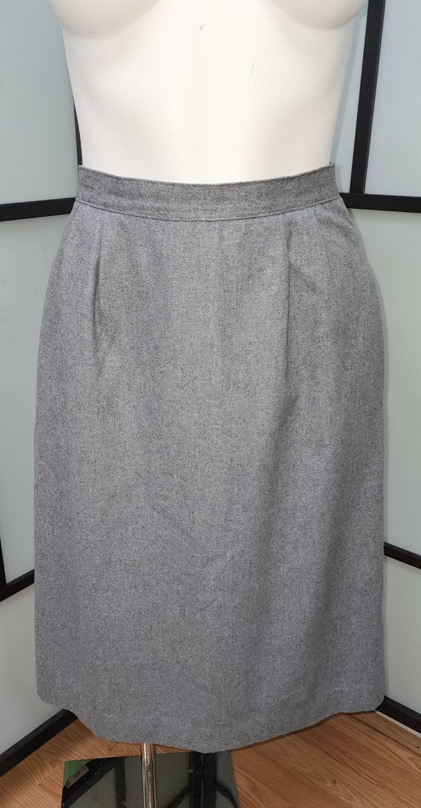 Vintage Wool Skirt 1970s Classic Gray Wool 50s Style Pencil Skirt Mid Century Rockabilly M