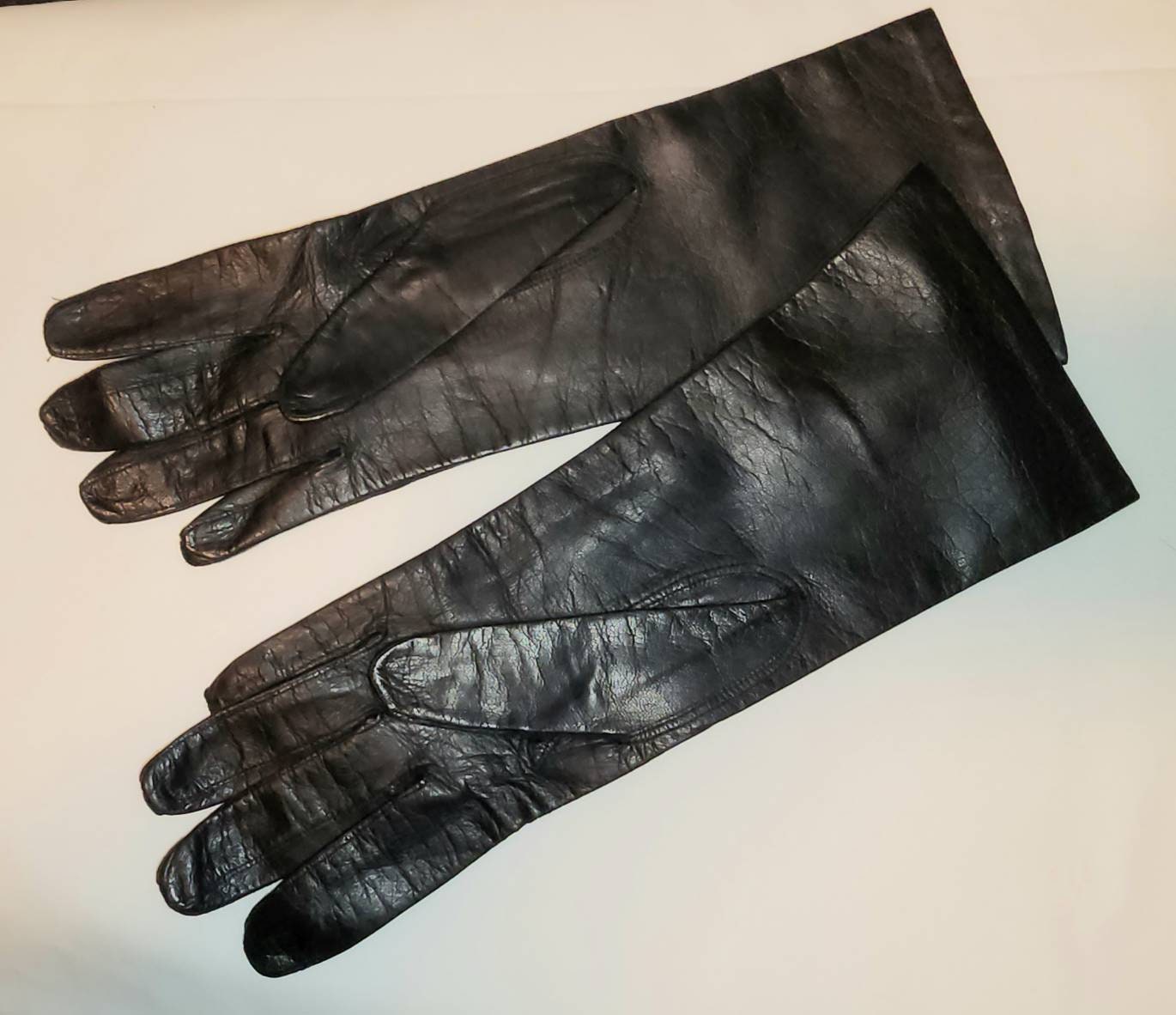 Vintage Leather Gloves 1970s 80s Classic Thin Black Midlength Leather Gloves Made in Italy Fetish Boho 7