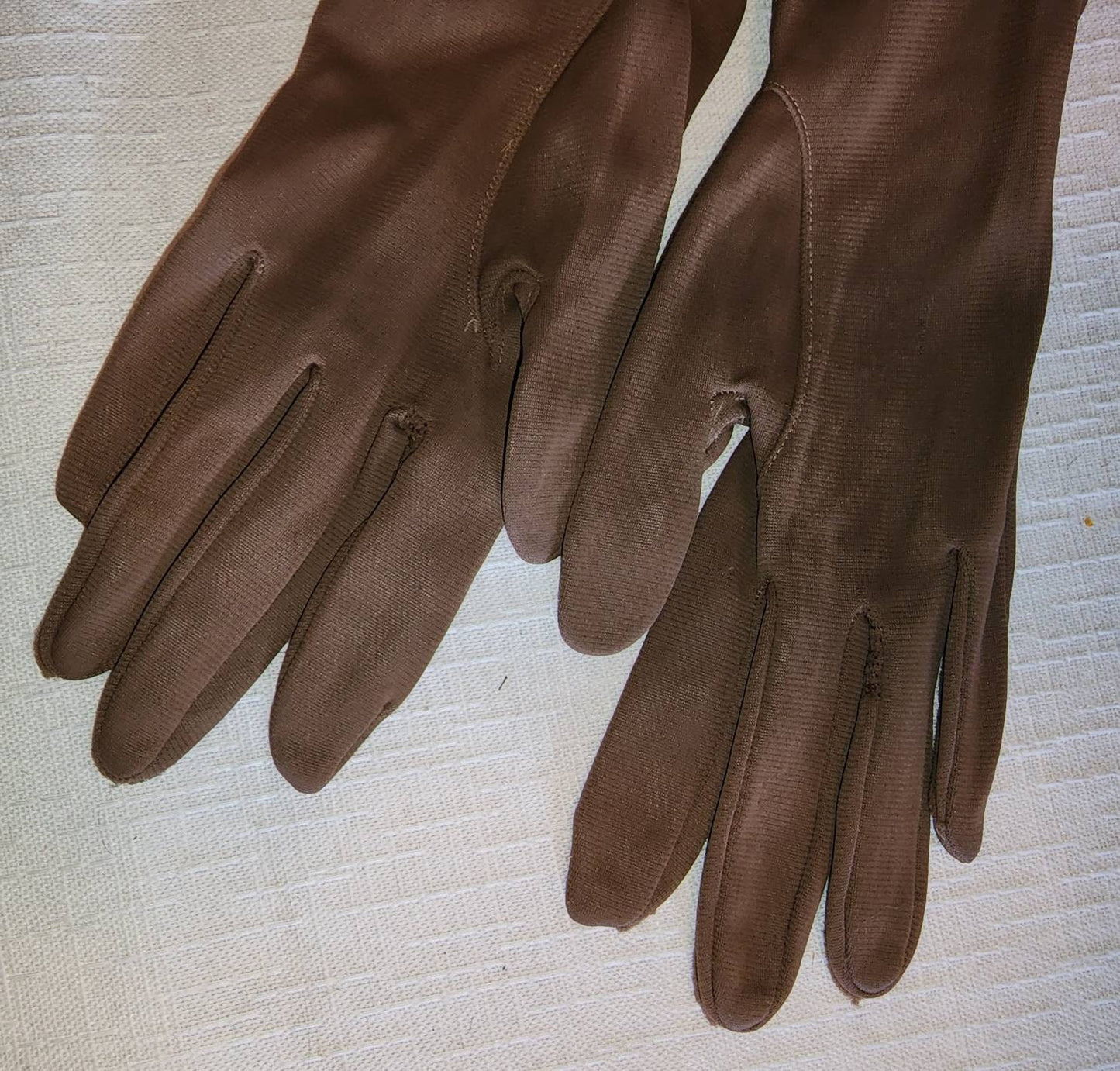 Vintage Brown Gloves 1950s 60s Midlength Ruched Nylon Fabric Gloves Mid Century Rockabilly Boho