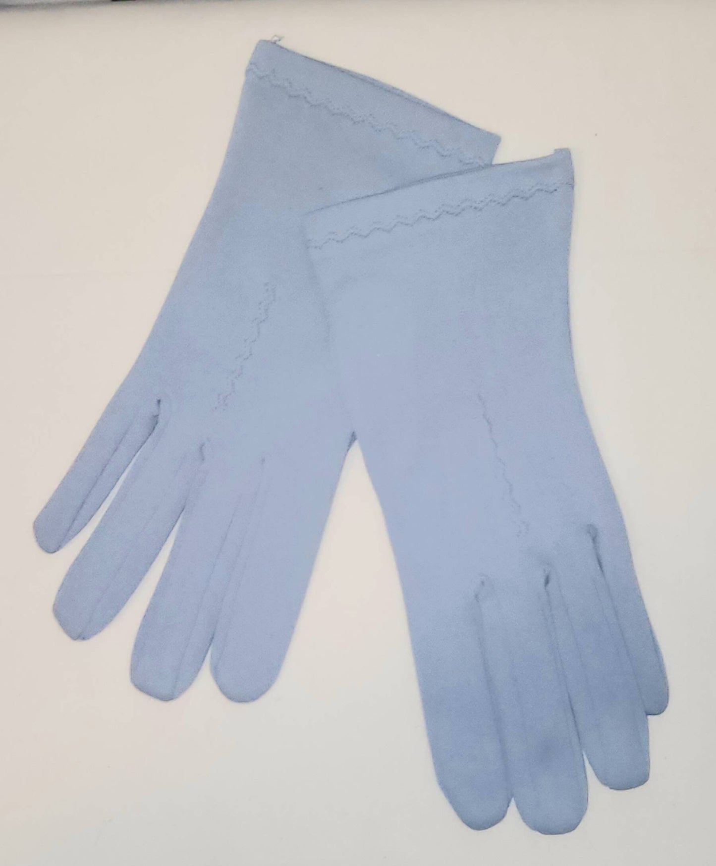 Vintage Blue Gloves 1950s Light Blue Fabric Wrist Gloves Mid Century Rockabilly Boho 7 or so