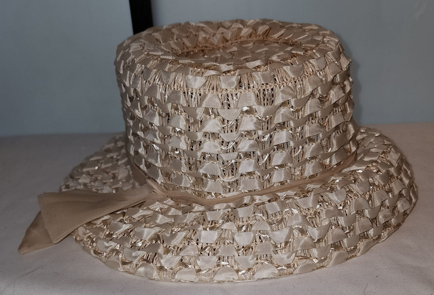 Vintage Summer Hat 1950s 60s Tall Round Cream Straw Ribbon Basketweave Brim Hat Sun Hat Mid Century Rockabilly Summer Hat 22 in.